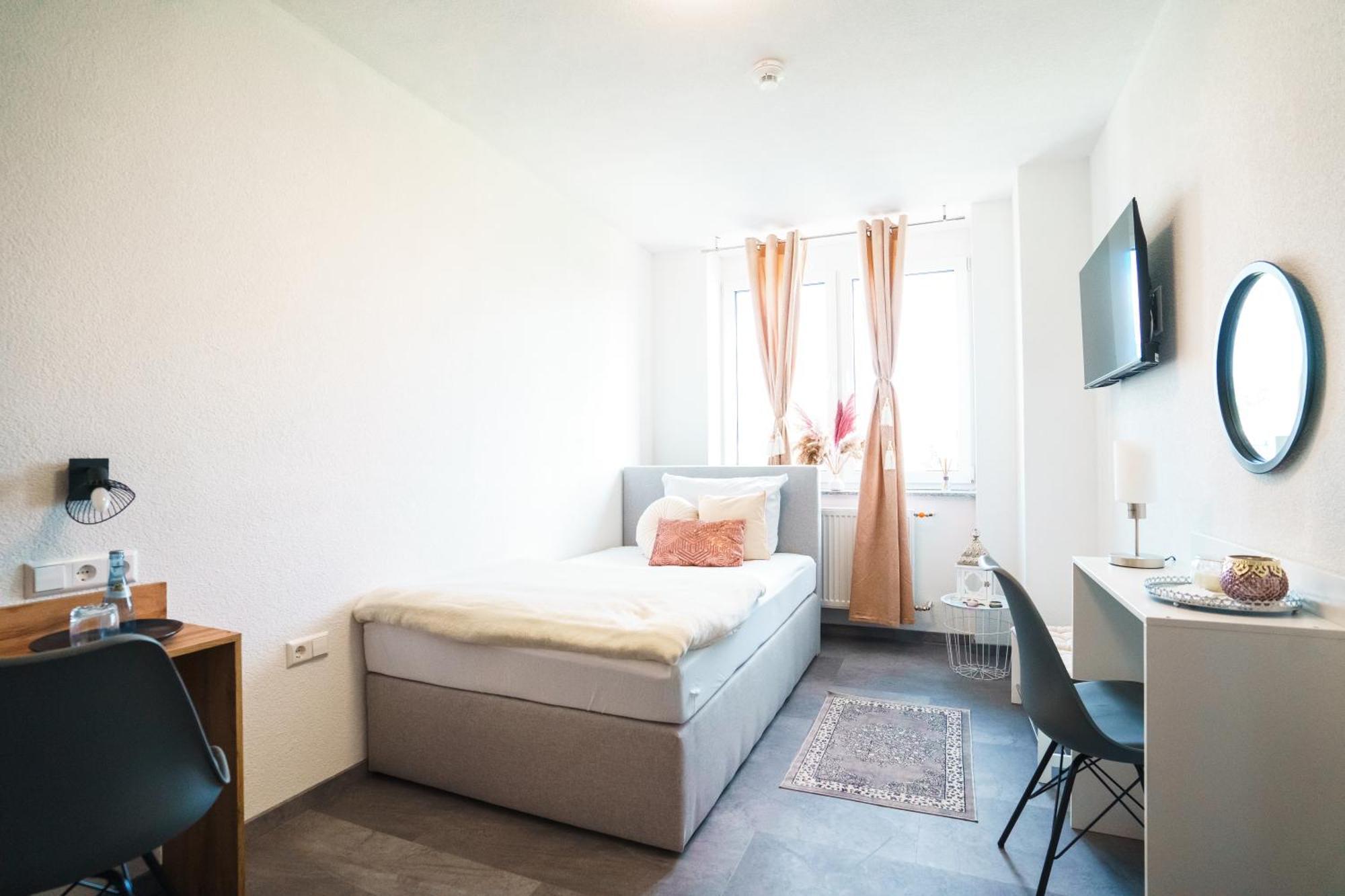 Hotel Am Schafbaum Bad Rappenau Exteriör bild
