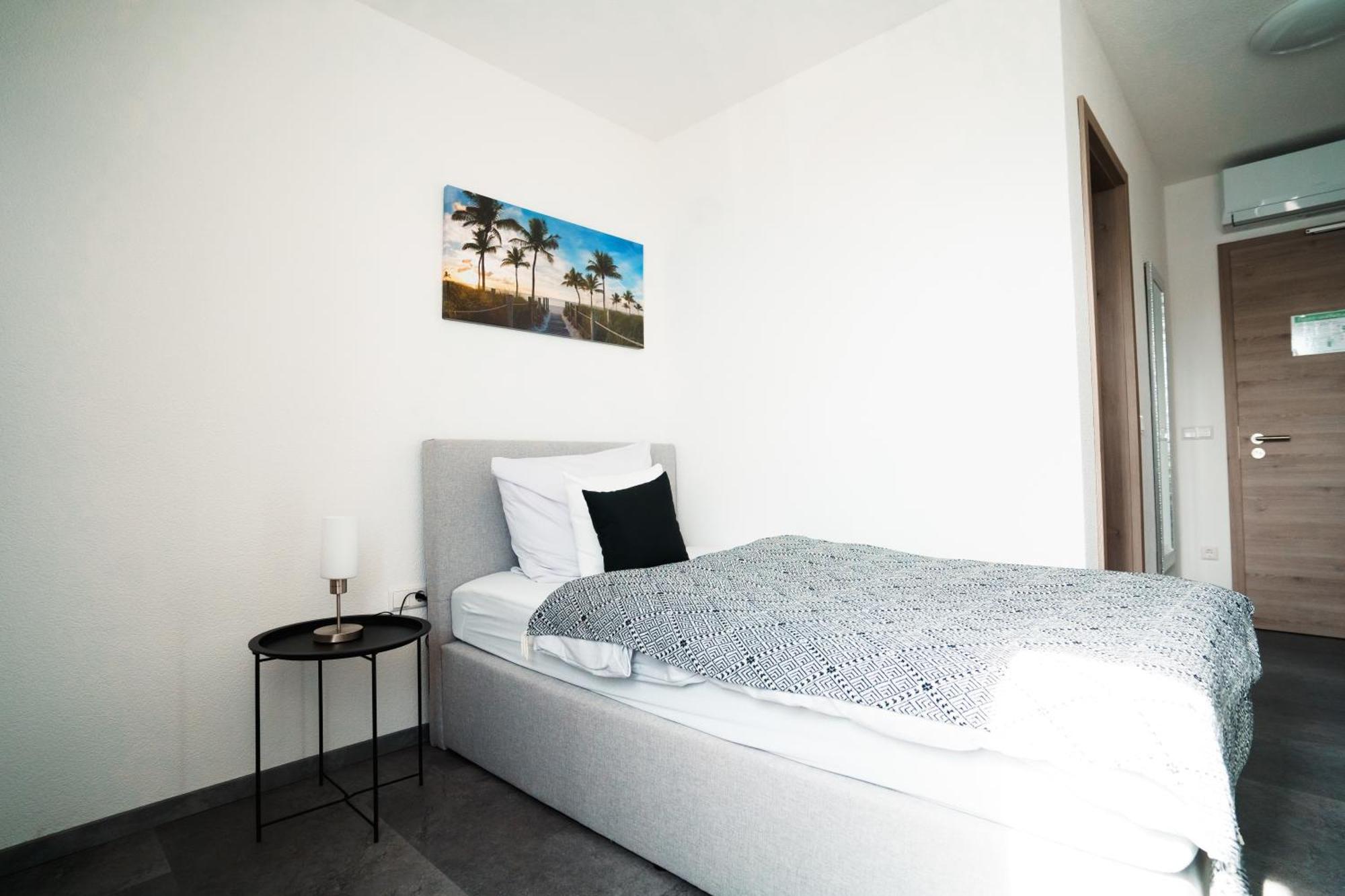 Hotel Am Schafbaum Bad Rappenau Exteriör bild