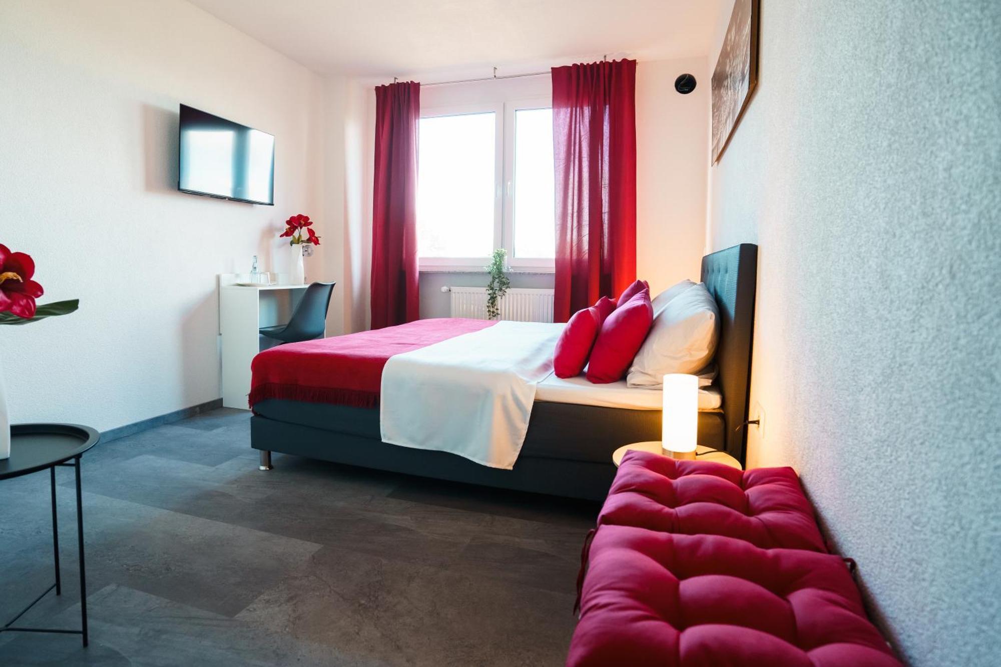 Hotel Am Schafbaum Bad Rappenau Exteriör bild