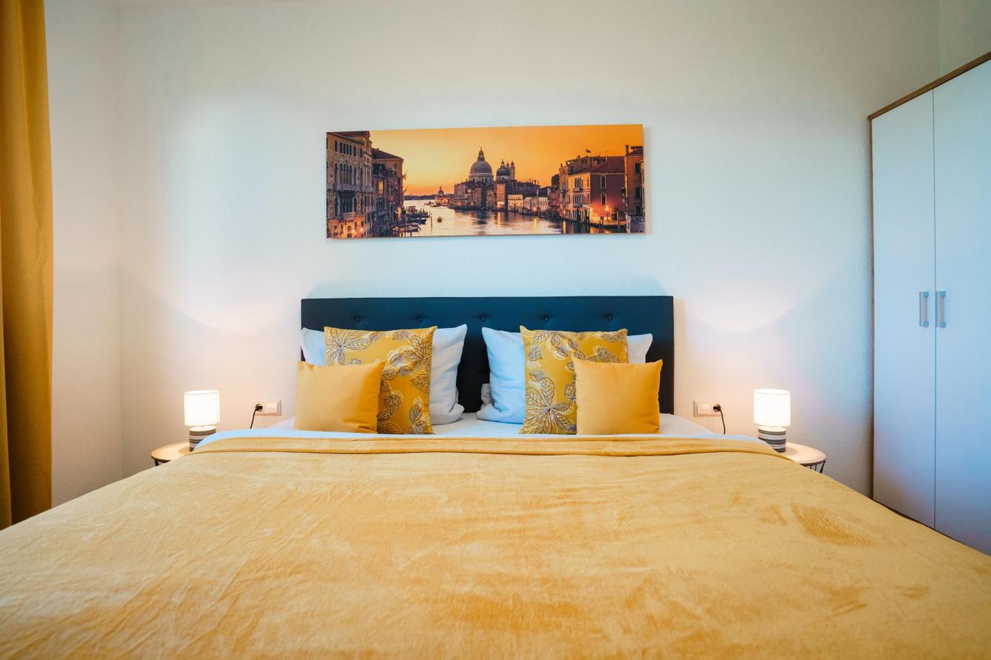 Hotel Am Schafbaum Bad Rappenau Exteriör bild
